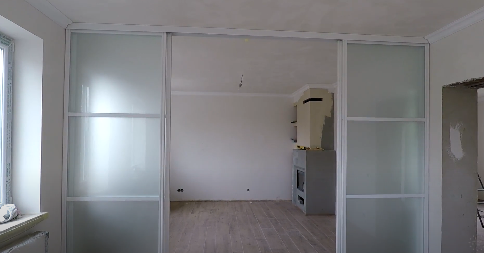 Установка раздвижных межкомнатных дверей